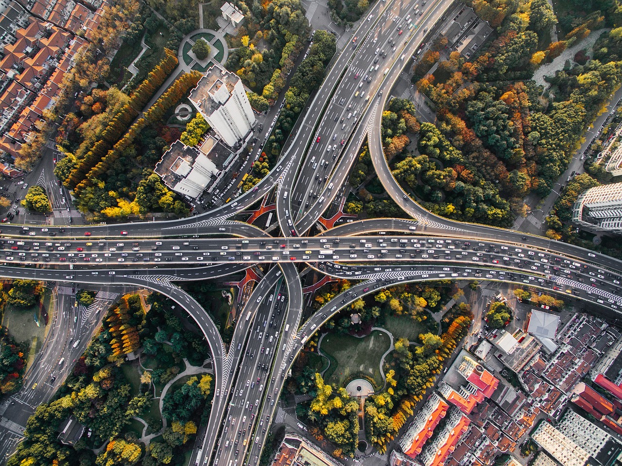 空から見た高速道路